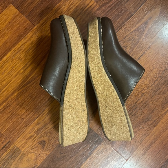 Retro Brown Leather Mules/Clogs by Clarks…. - Picture 3 of 4